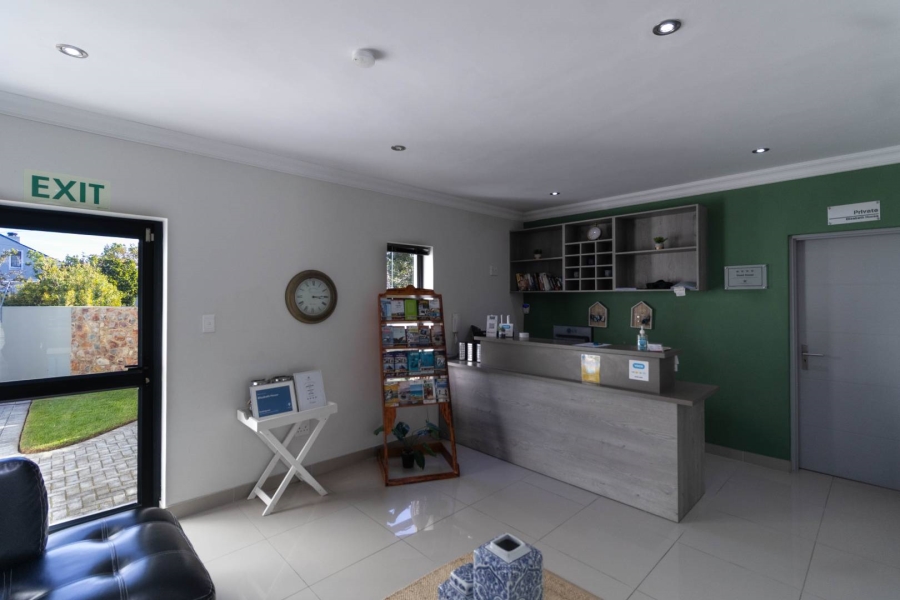 7 Bedroom Property for Sale in Sandbaai Western Cape
